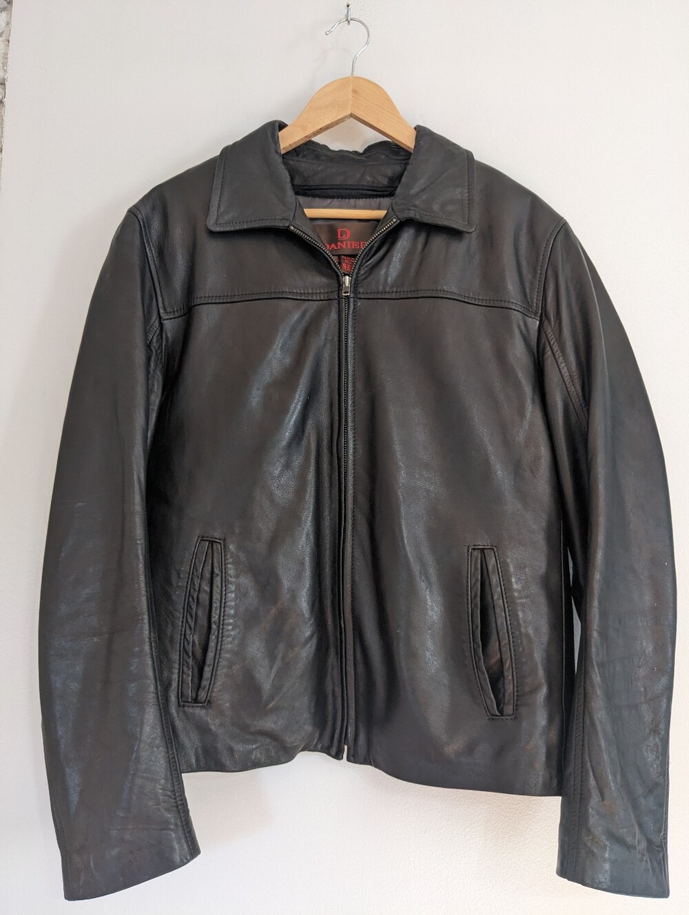 Danier Italian Leather Jacket Black Mens Medium Thinsulate Liner Soft Collard
